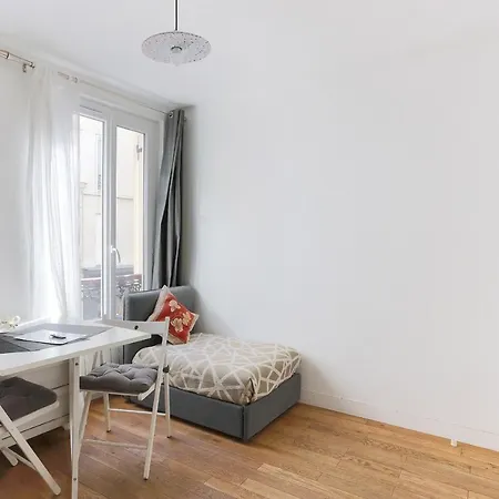 Eiffel Tower Royal Apartment